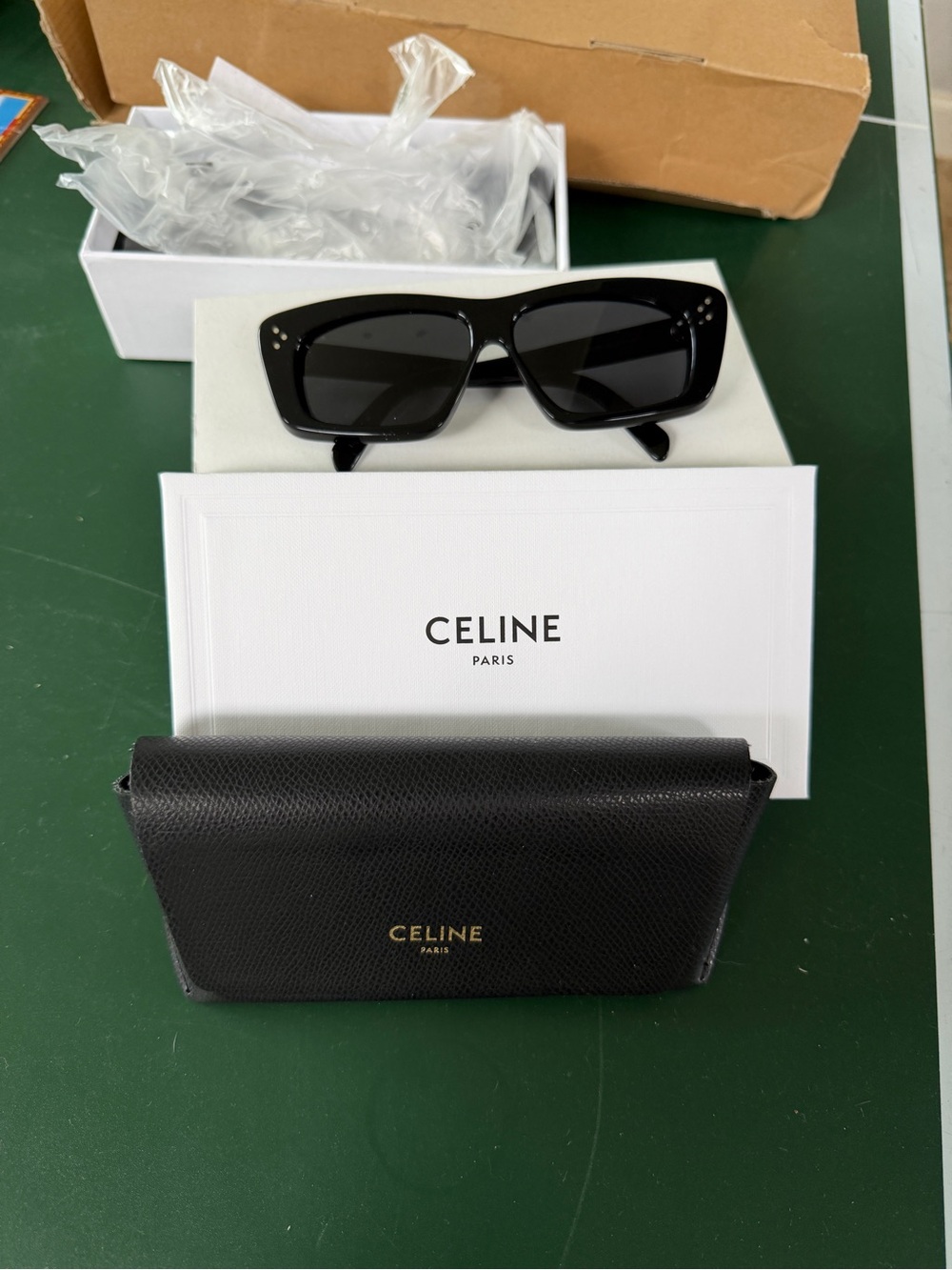 CELINE Bold 3 Dots CL40259I 01A Black Sunglasses 57mm + Case